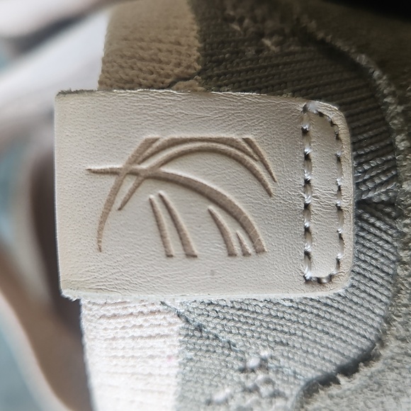 Clarks Trigenics Cutout Slip-On Tri Tone Comfort Flats Size 10 - Picture 10 of 13